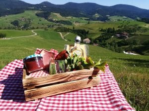 Picknick mit Ausblick auf der Augenblickrunde in Oberharmersbach